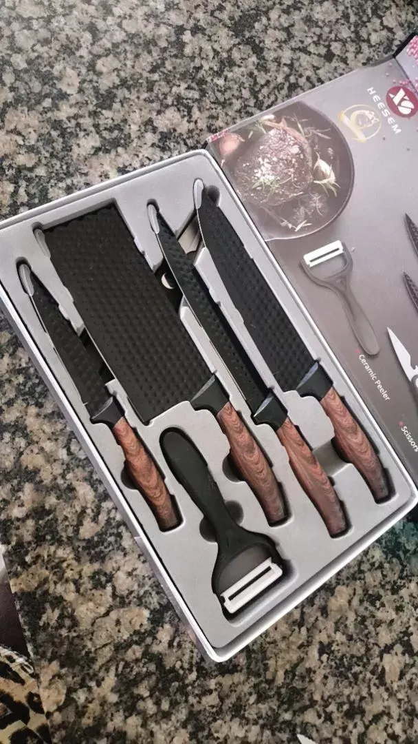 Foto de cliente: kit aberto sobre bancada de granito